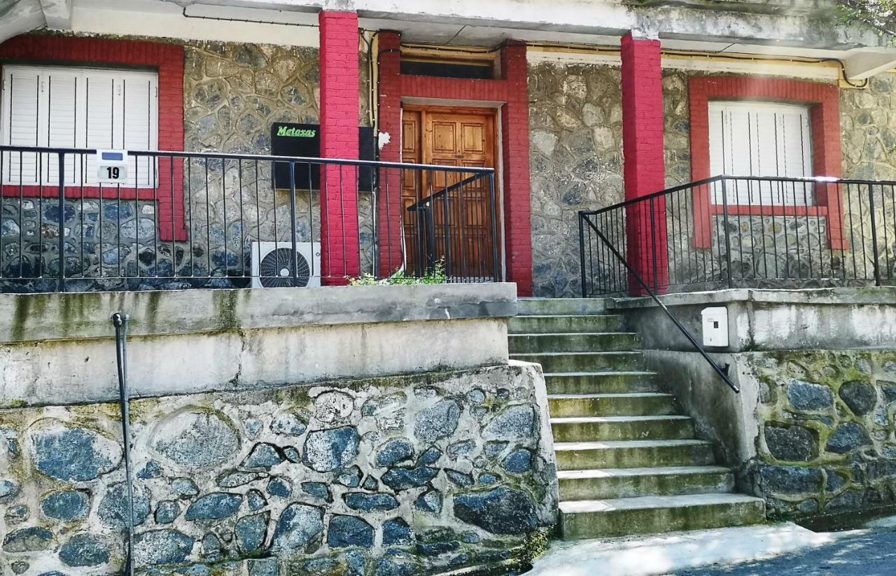 Hostal Metaxas Mansion Kakopetria Exterior foto